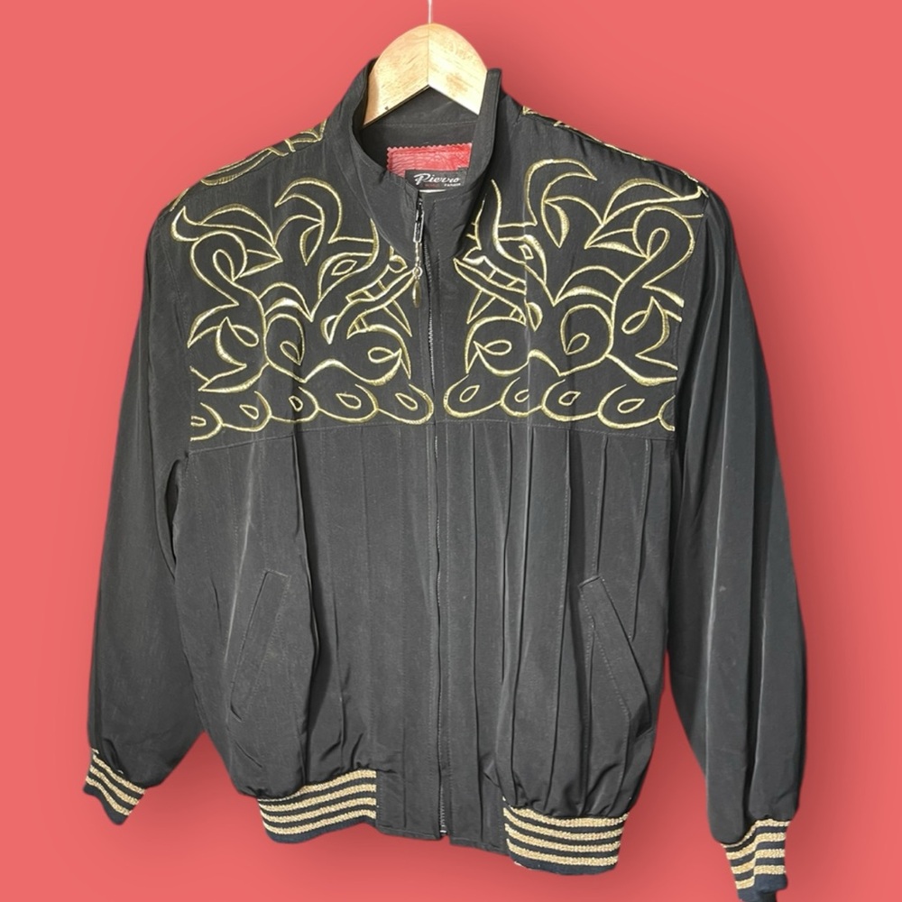 80s 90s women’s sport jacket Vintage 1989 look perfect street style